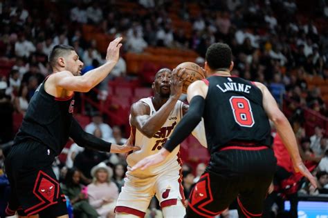 Bulls fall to Miami 102-91, eliminated from playoffs